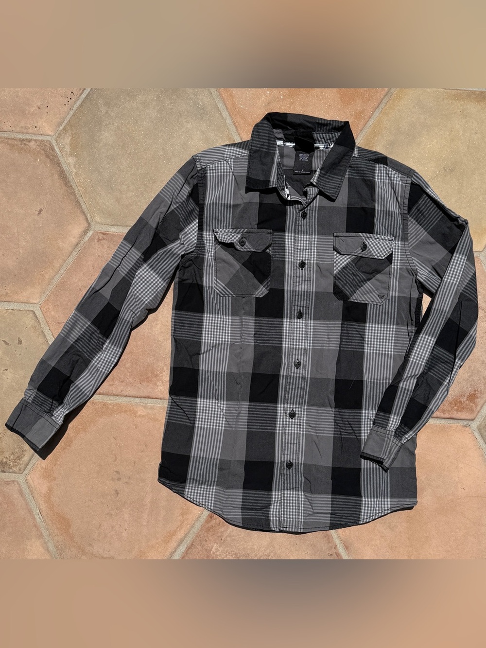 Shaun White Boys Black and Gray Plaid Button Up Shirt L